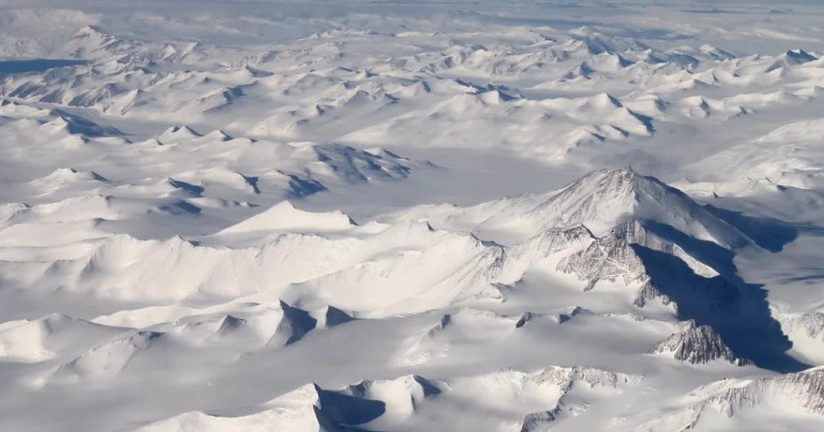 O degelo da Antártica pode ter consequências maiores do que o esperado, diz estudo